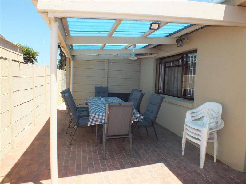 4 Bedroom Property for Sale in Welway Park Western Cape